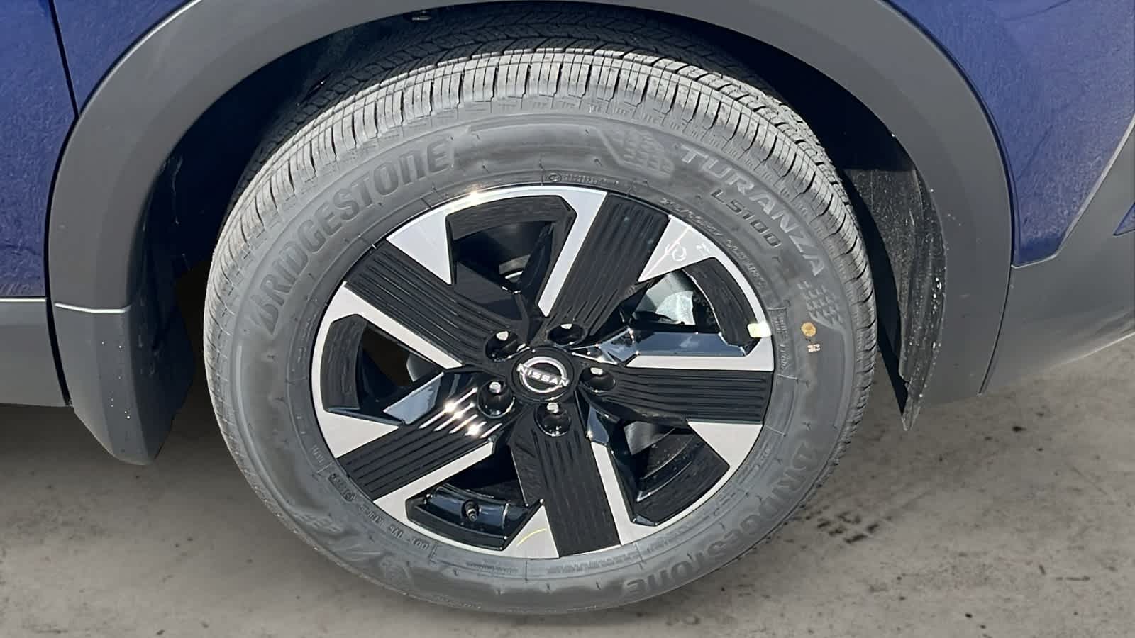 Thumbnail: 2026 Nissan Kicks - 6