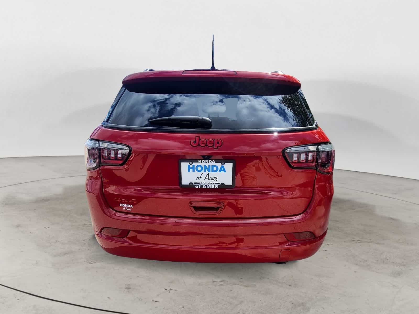 Thumbnail: 2022 Jeep Compass - 5