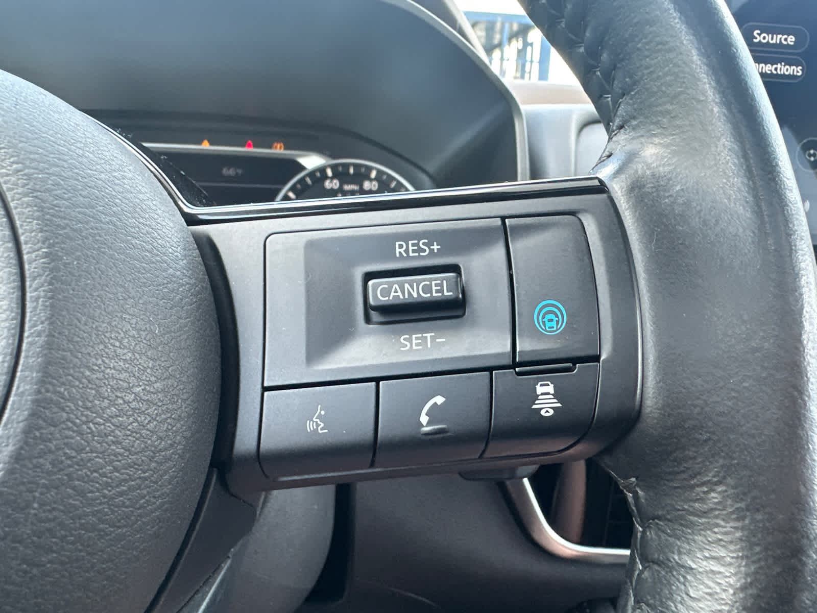 Thumbnail: 2023 Nissan Rogue - 22