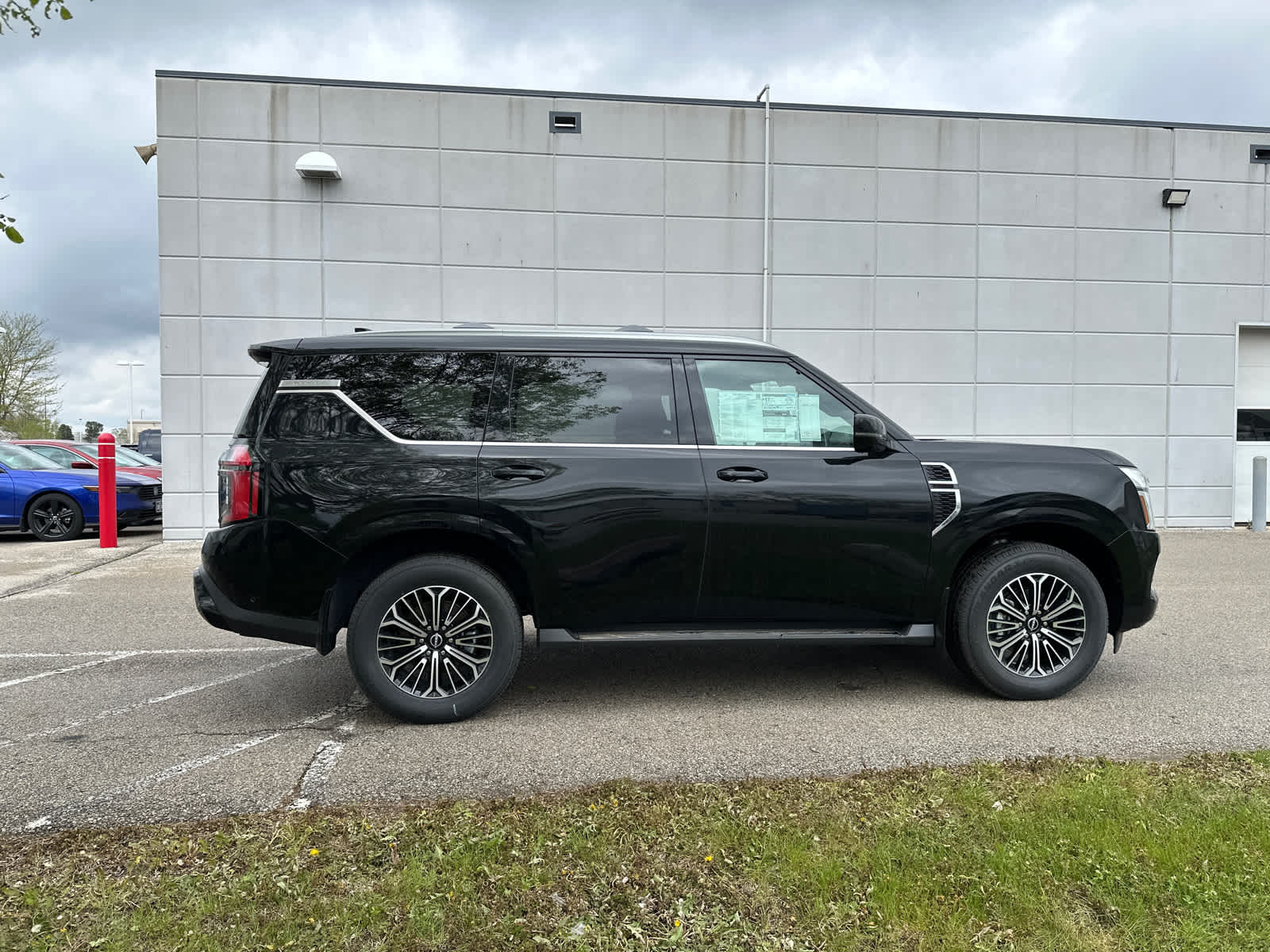 Thumbnail: 2025 Nissan Armada - 7