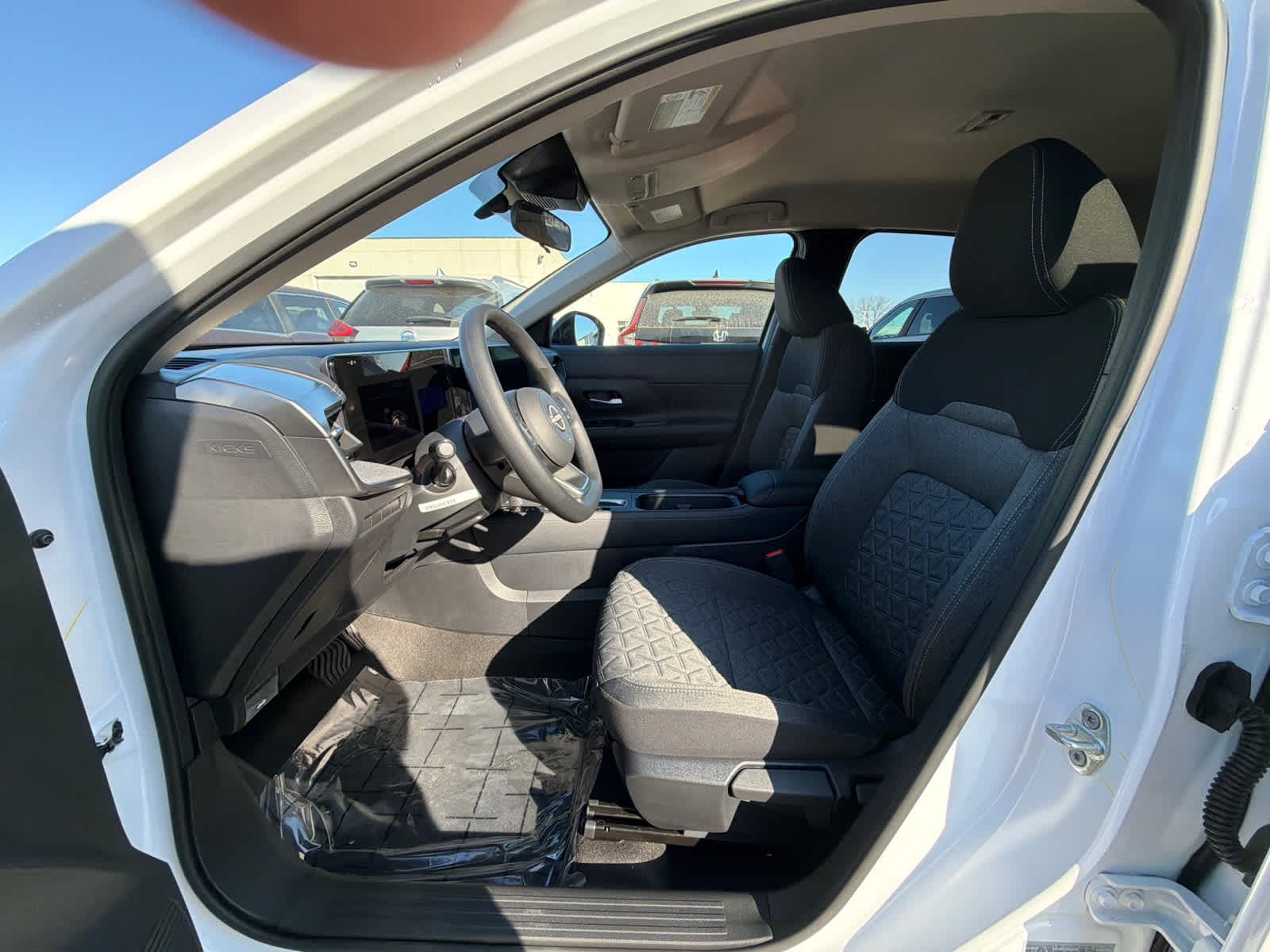 Thumbnail: 2026 Nissan Kicks - 16