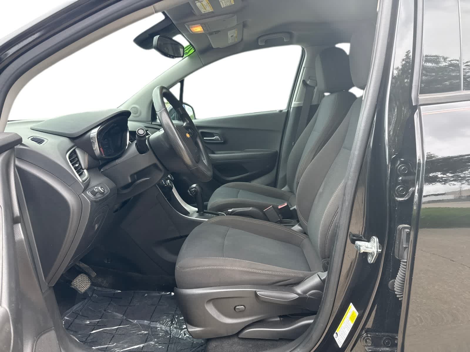 Thumbnail: 2020 Chevrolet Trax - 13