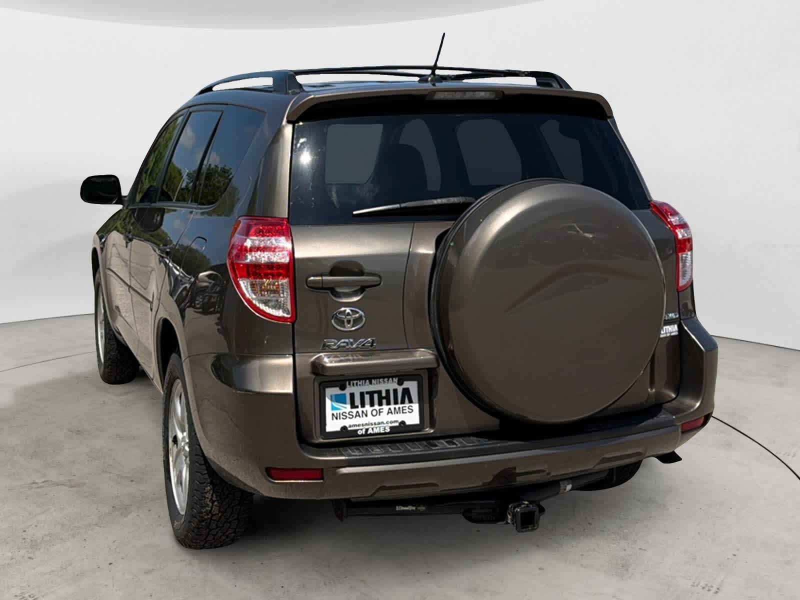 Thumbnail: 2011 Toyota RAV4 - 3