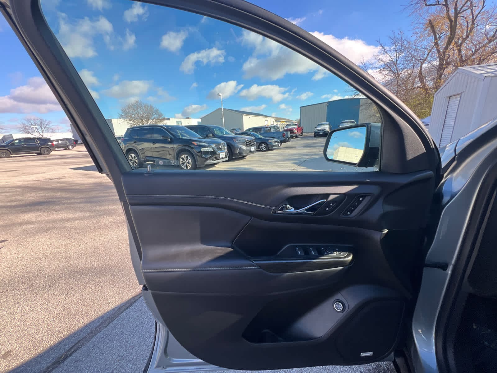 Thumbnail: 2023 GMC Acadia - 19