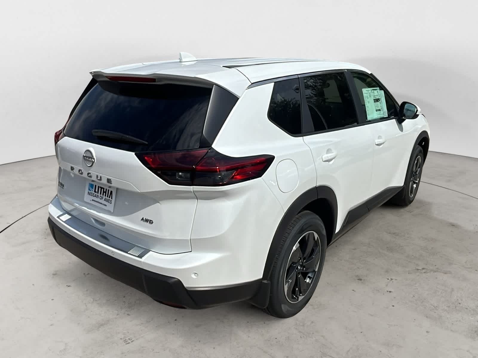 Thumbnail: 2026 Nissan Rogue - 4