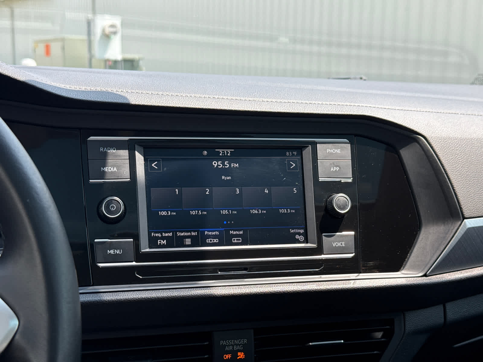 Thumbnail: 2023 Volkswagen Jetta - 16