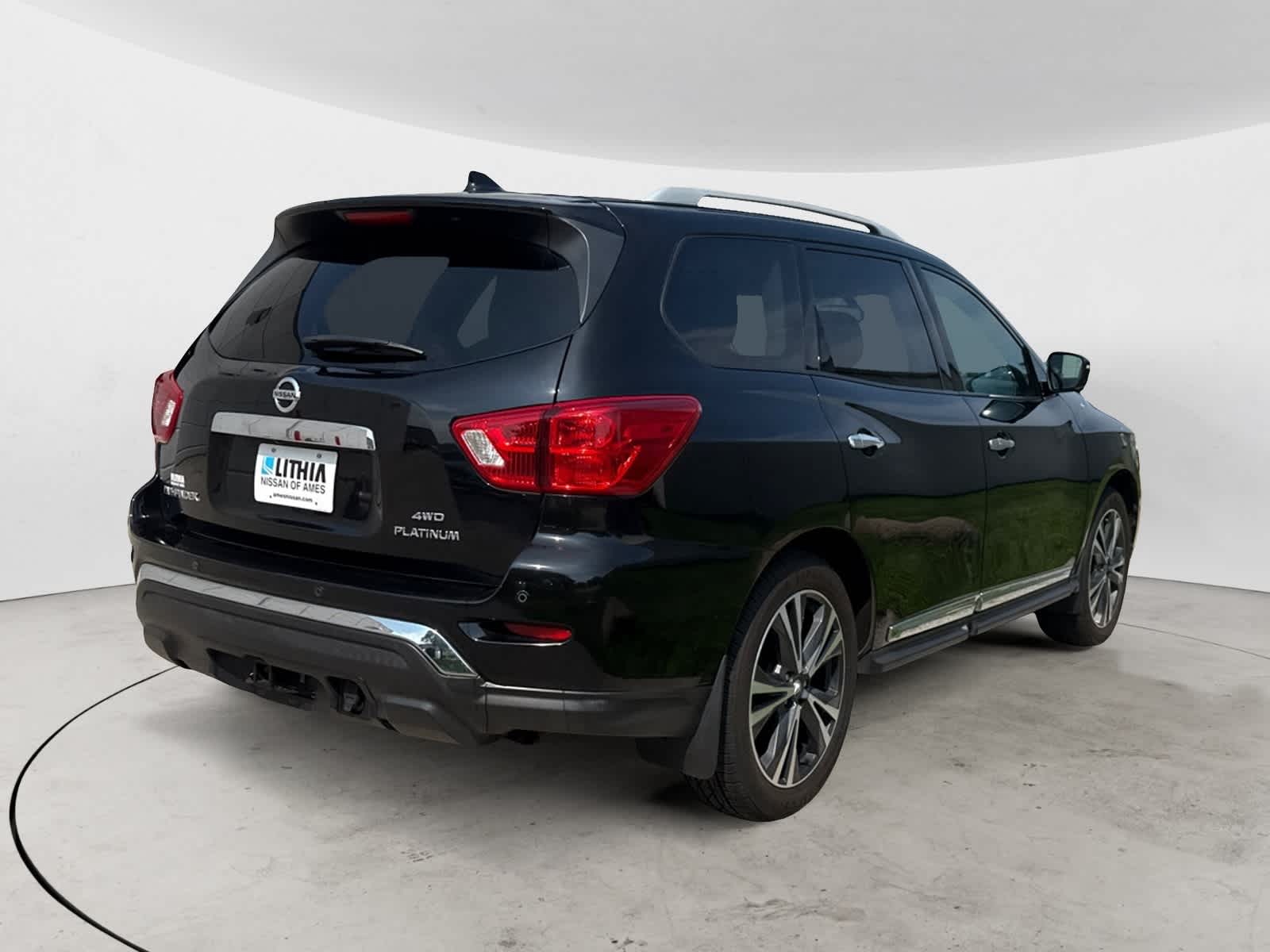 Thumbnail: 2020 Nissan Pathfinder - 6