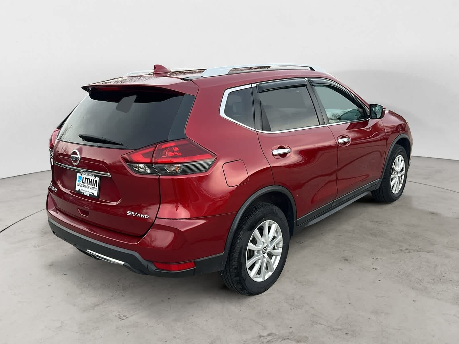 Thumbnail: 2018 Nissan Rogue - 3