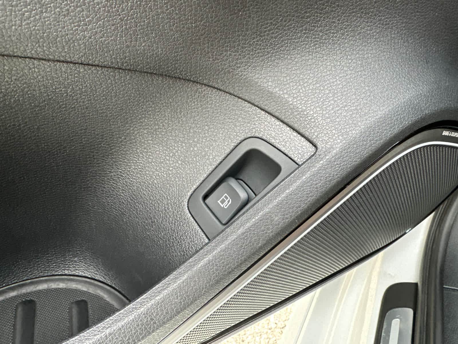 Thumbnail: 2016 Audi A3 e-tron - 19