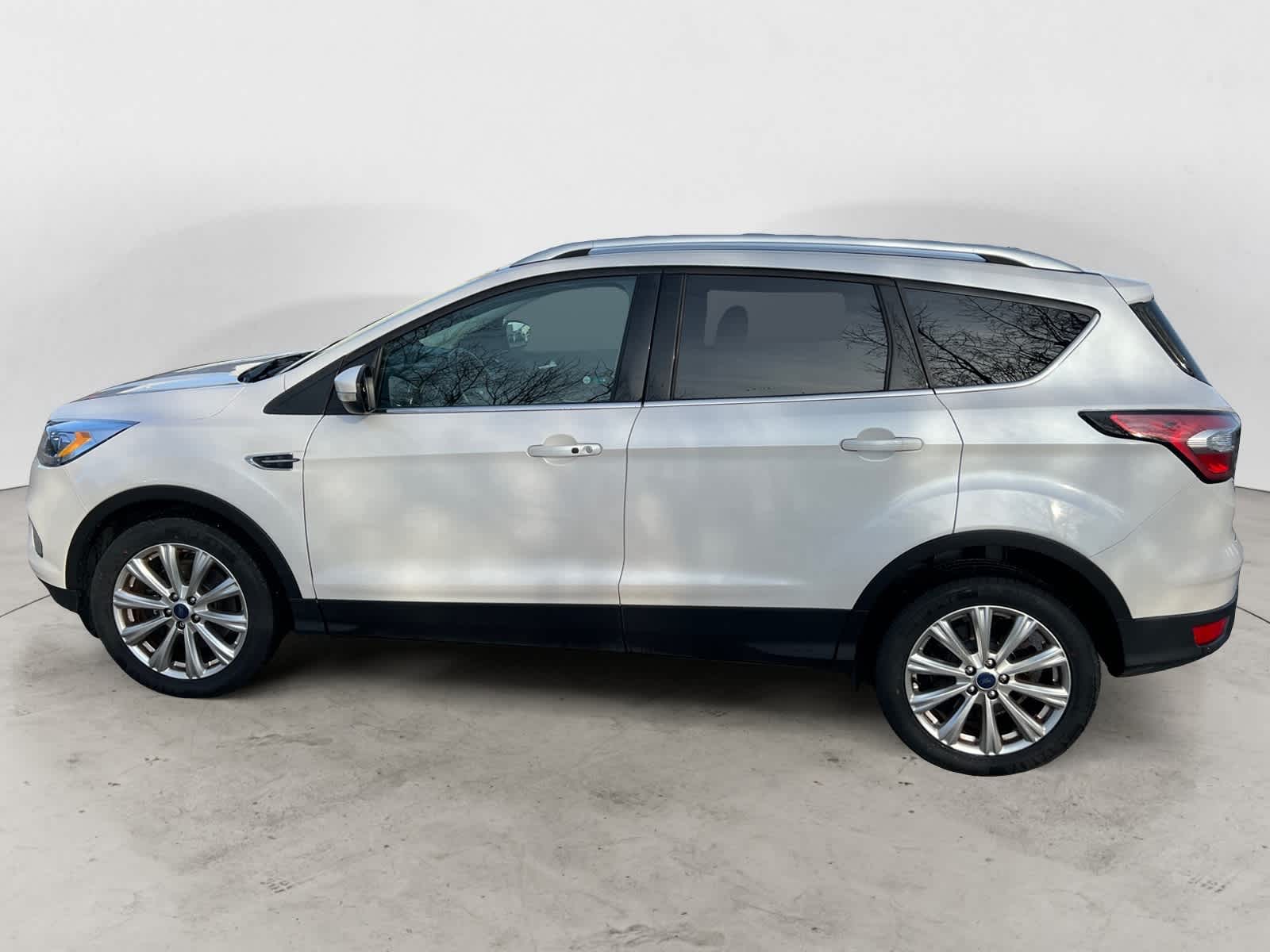 Thumbnail: 2017 Ford Escape - 2