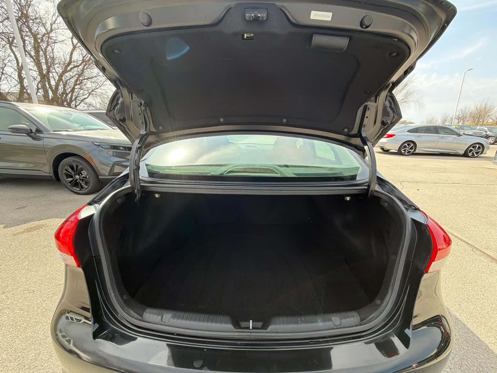 Thumbnail: 2017 Kia Forte - 12