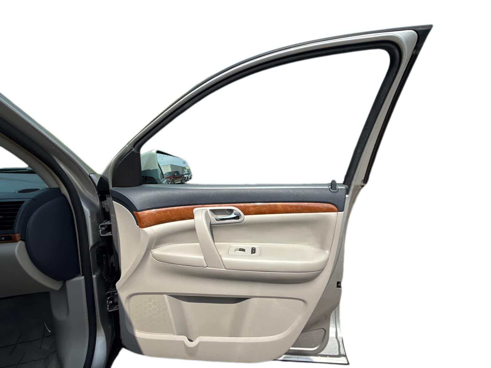 Thumbnail: 2008 Saturn Outlook - 5