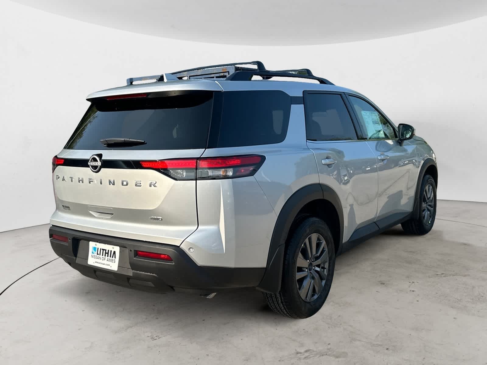 Thumbnail: 2025 Nissan Pathfinder - 3