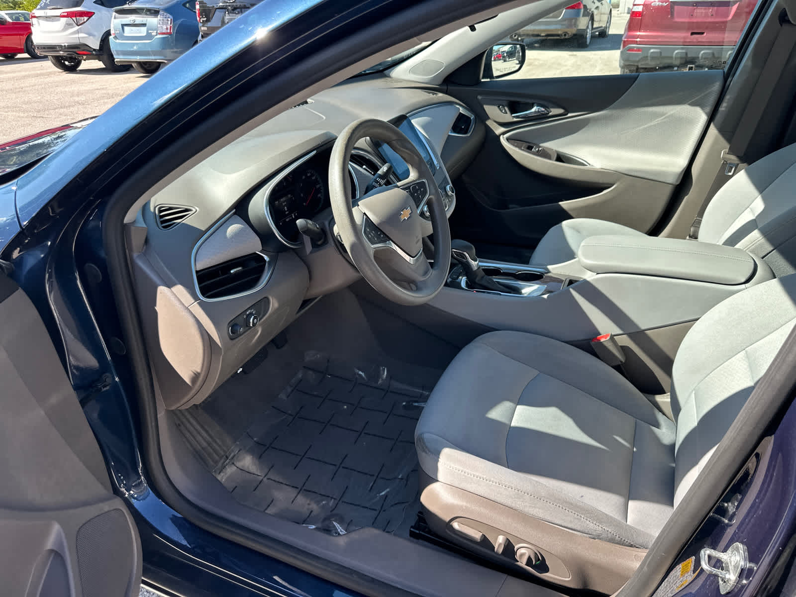 Thumbnail: 2021 Chevrolet Malibu - 17