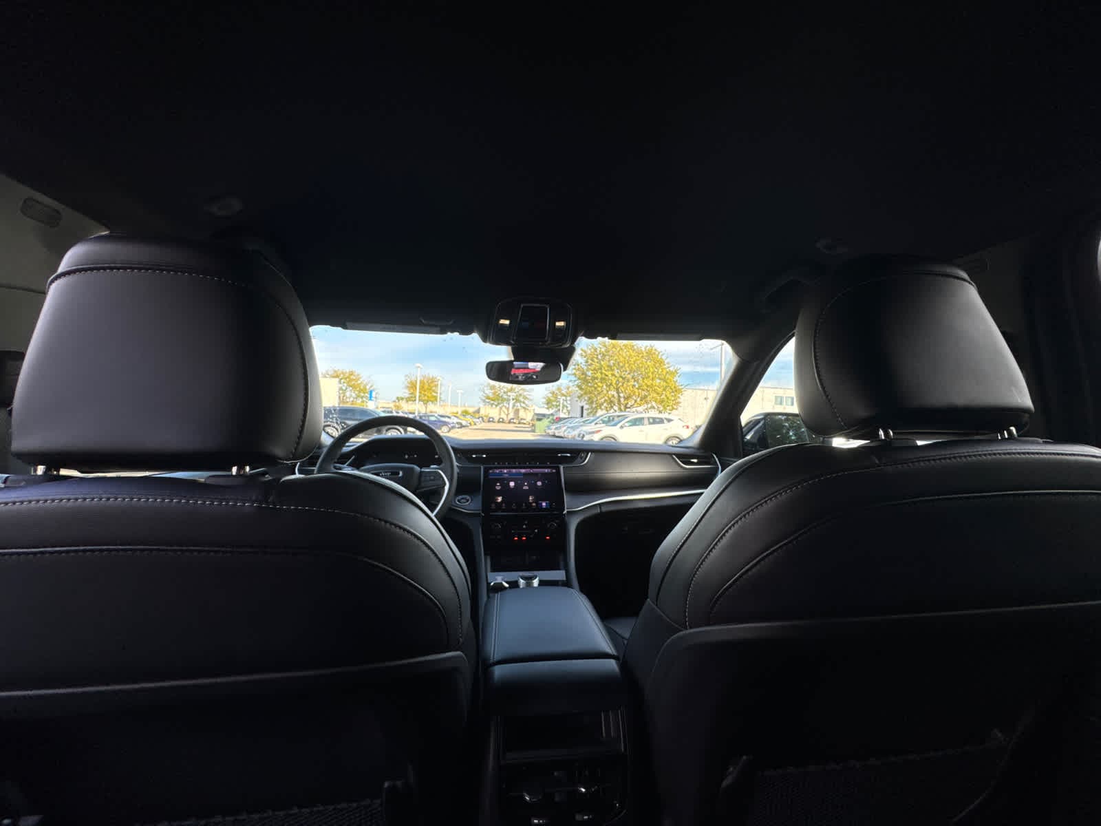 Thumbnail: 2025 Jeep Grand Cherokee - 24