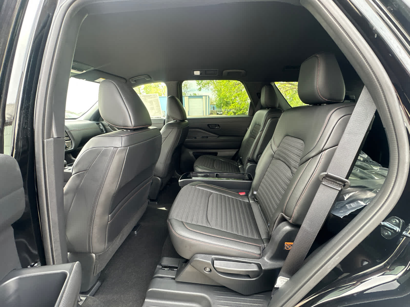 2025 Nissan Pathfinder Rock Creek 24