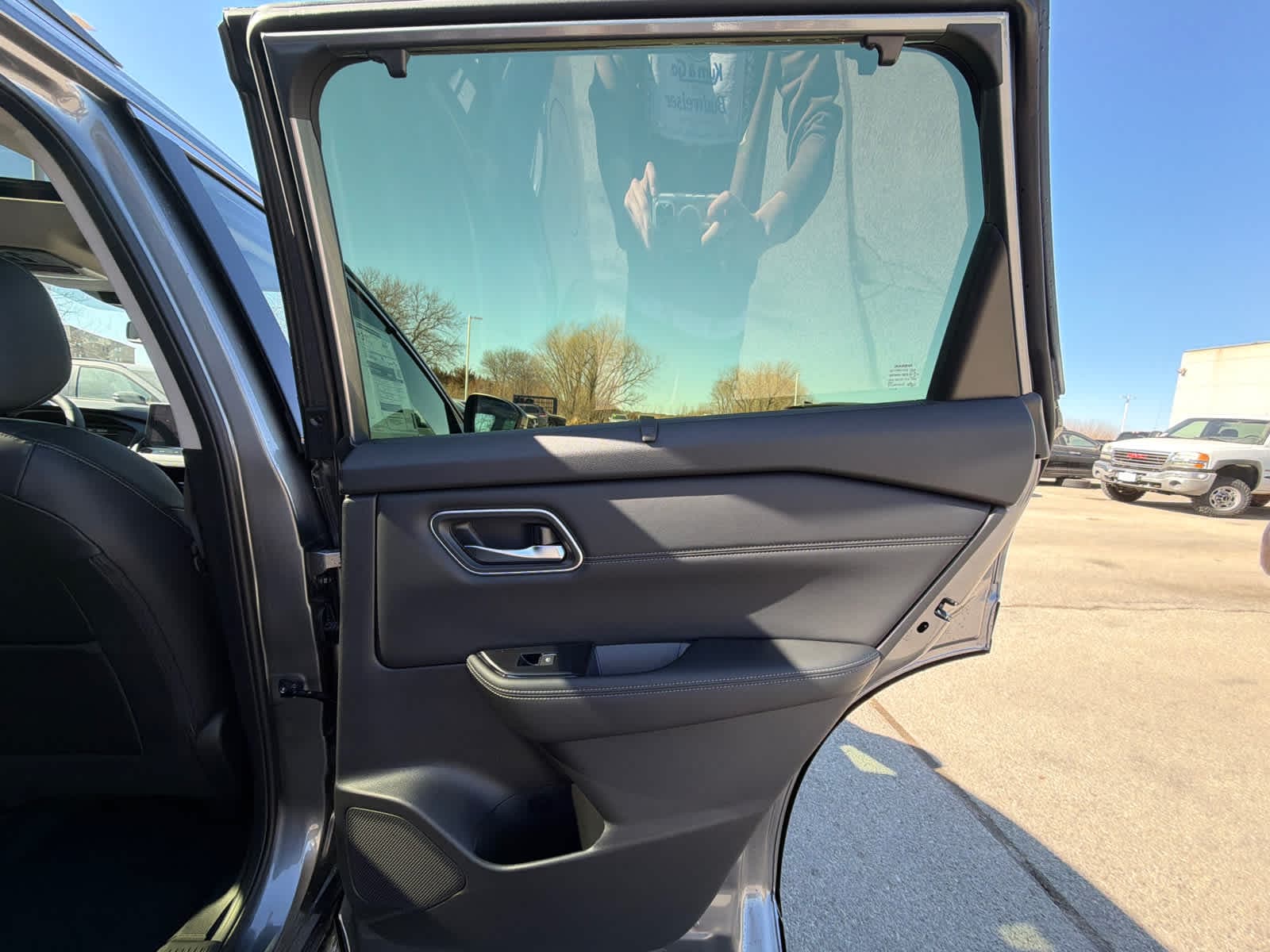 Thumbnail: 2026 Nissan Rogue - 9