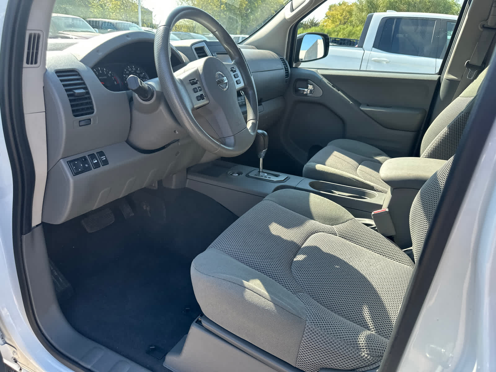 Thumbnail: 2021 Nissan Frontier - 16