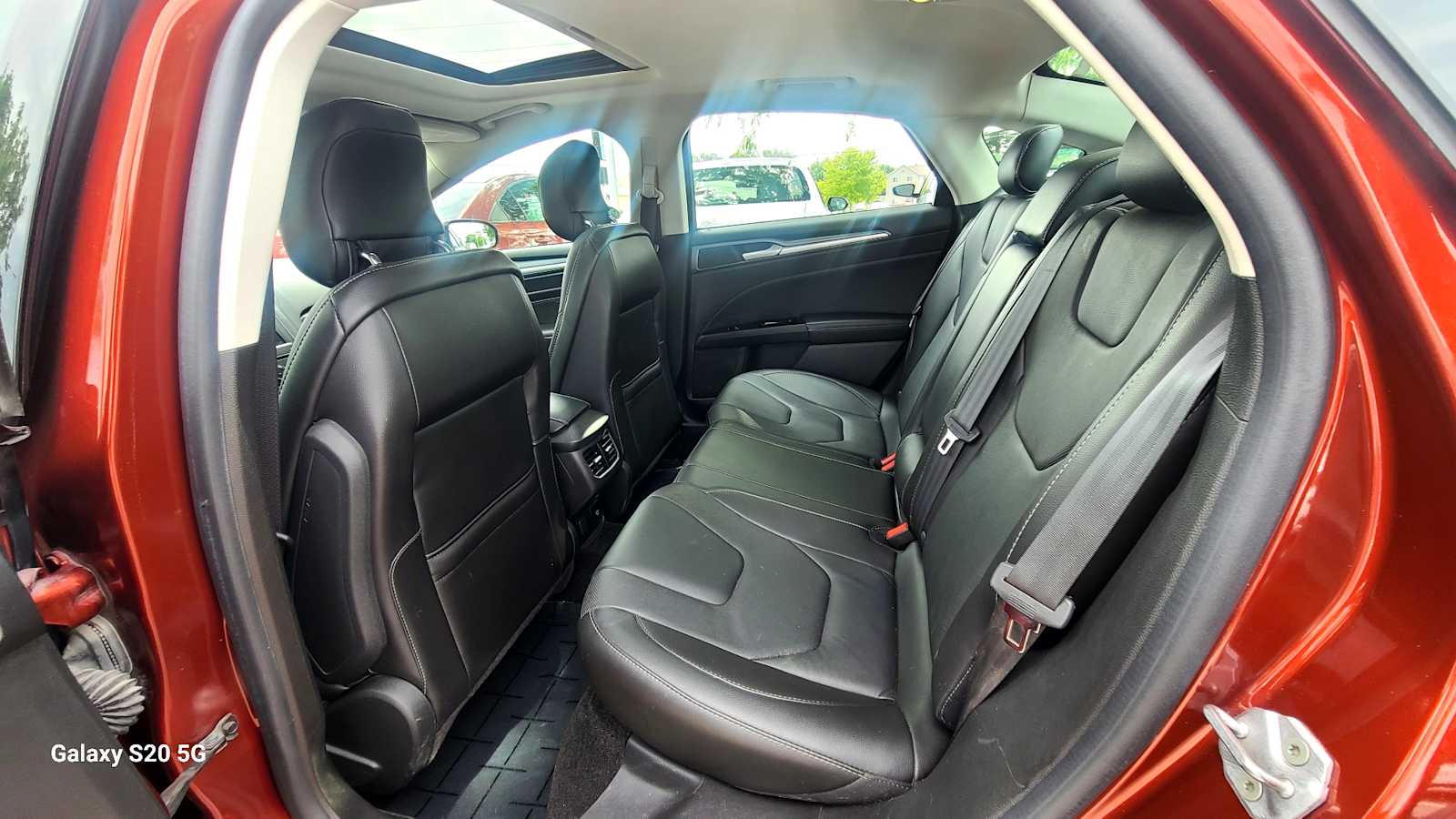Thumbnail: 2014 Ford Fusion - 20