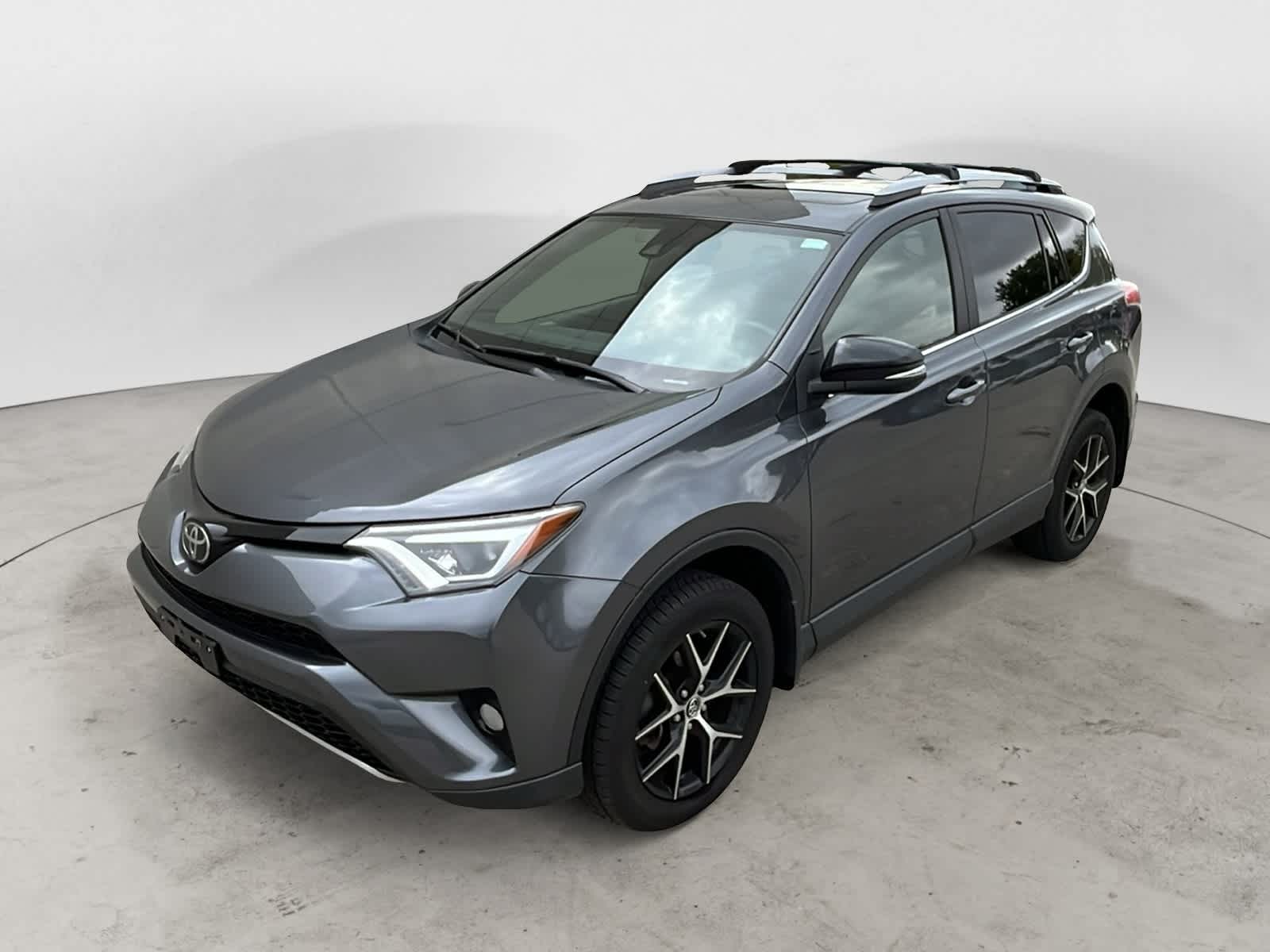 Thumbnail: 2018 Toyota RAV4 - 2