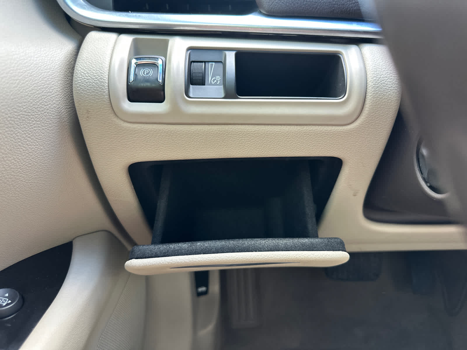 Thumbnail: 2014 Cadillac XTS - 23