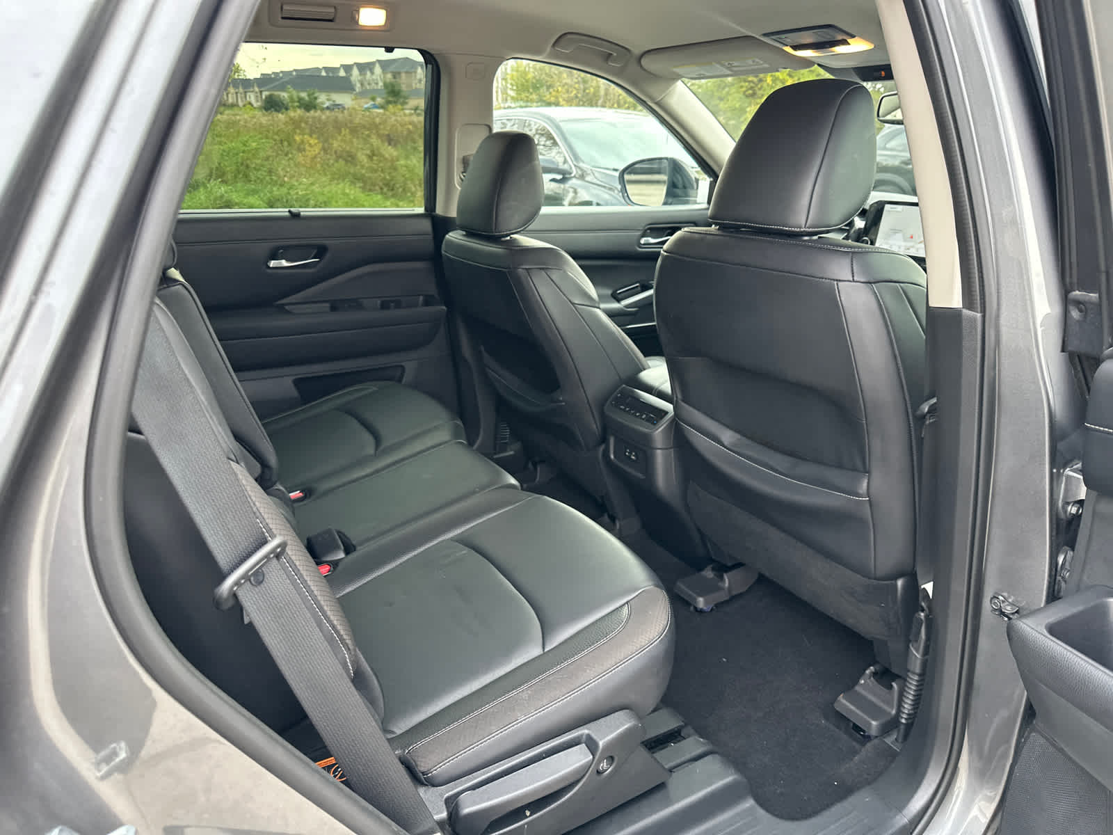 Thumbnail: 2022 Nissan Pathfinder - 8