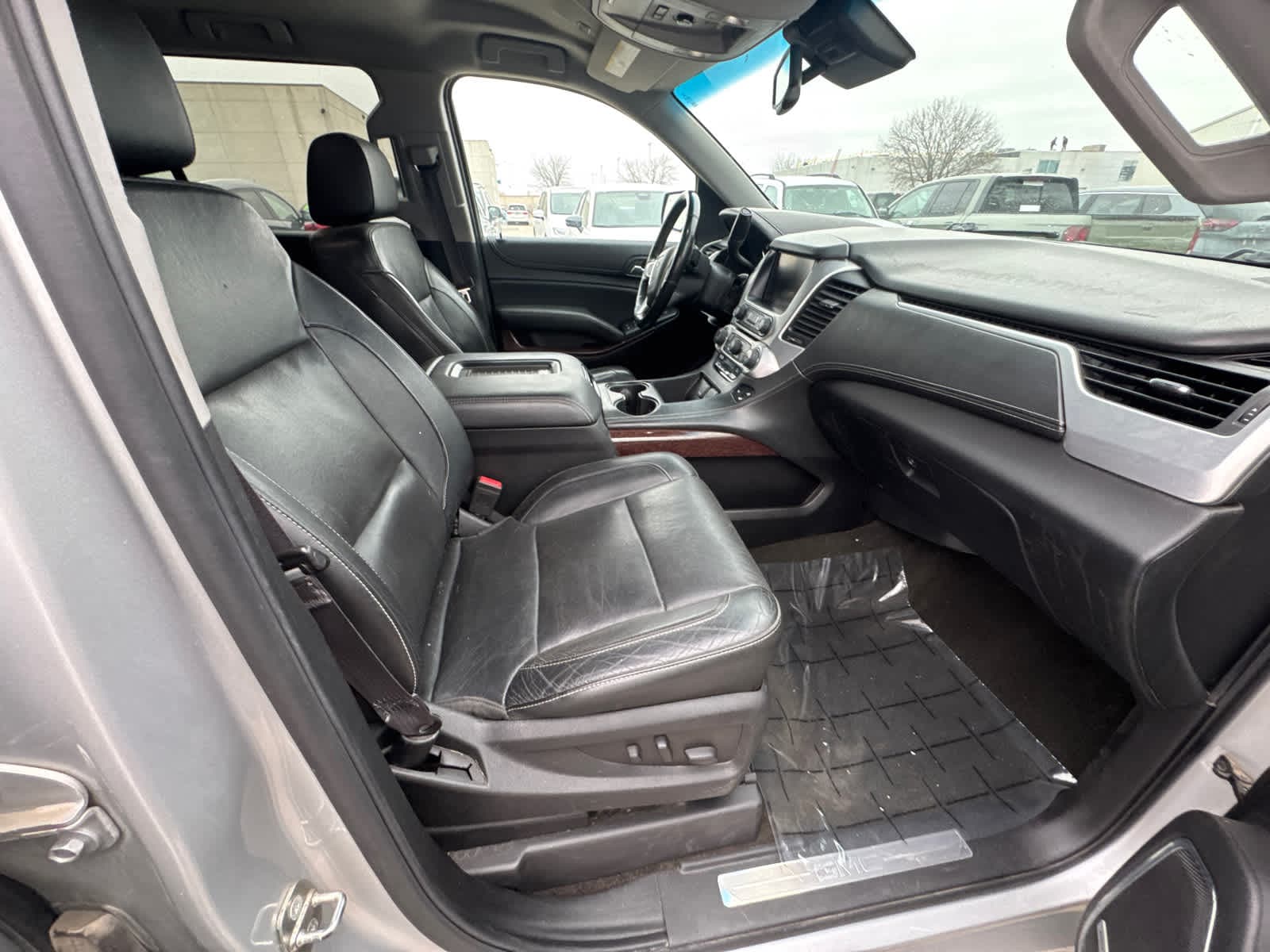 Thumbnail: 2017 GMC Yukon XL - 8