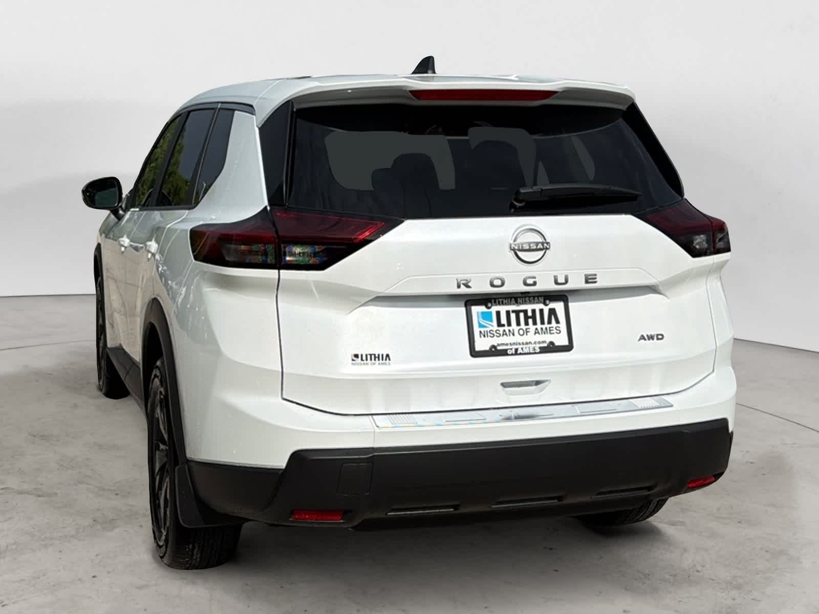 Thumbnail: 2026 Nissan Rogue - 3