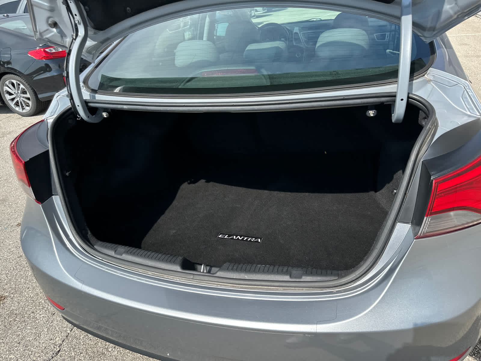 Thumbnail: 2016 Hyundai Elantra - 12