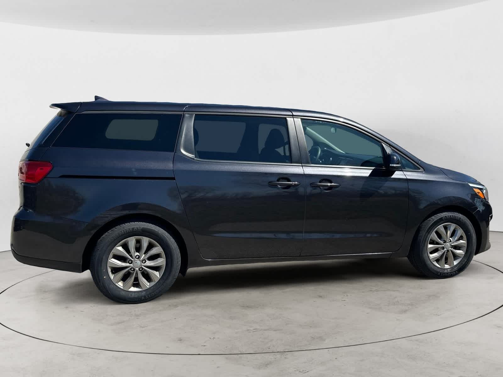 2021 Kia Sedona LX 6