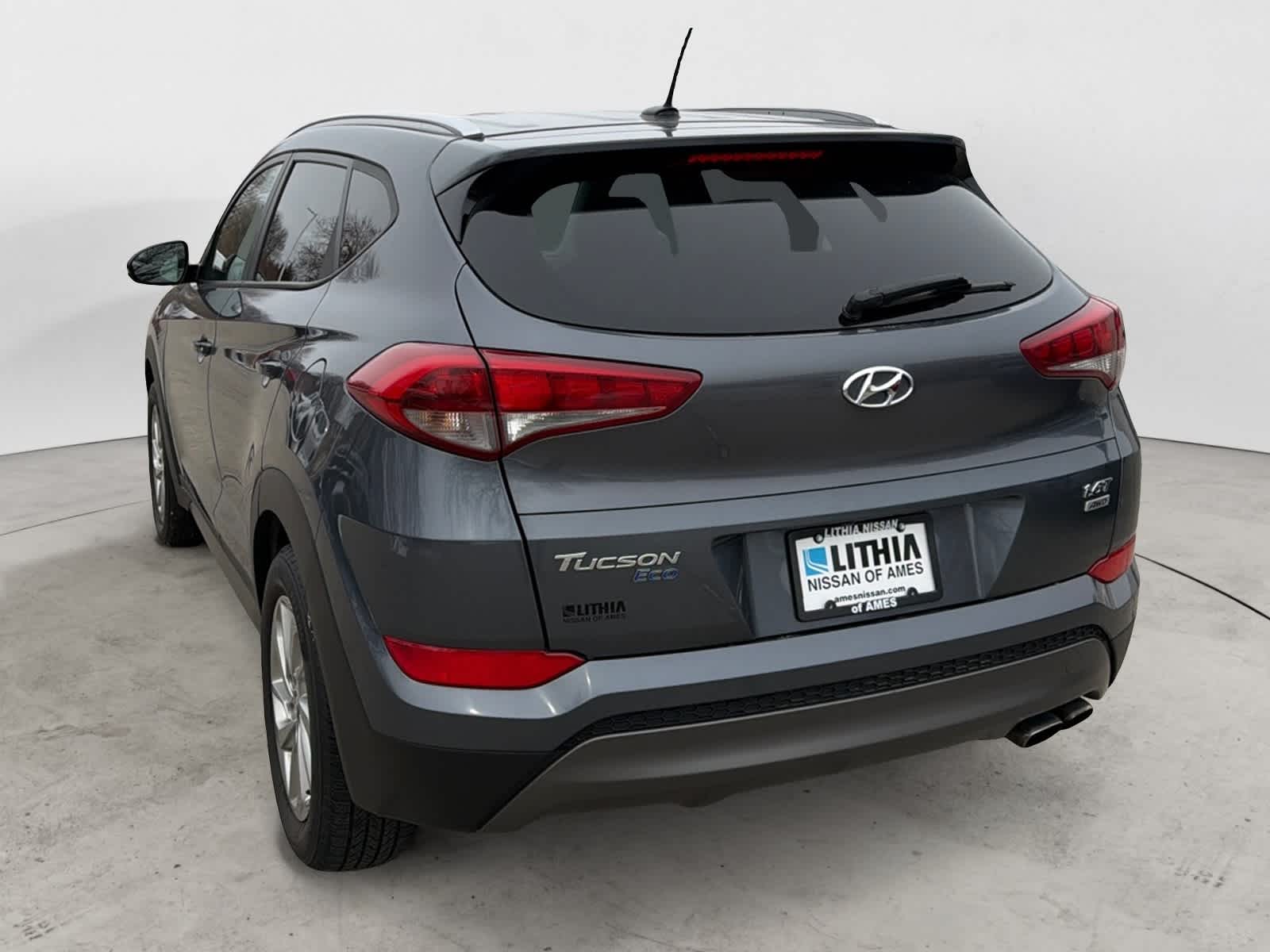 Thumbnail: 2016 Hyundai Tucson - 3