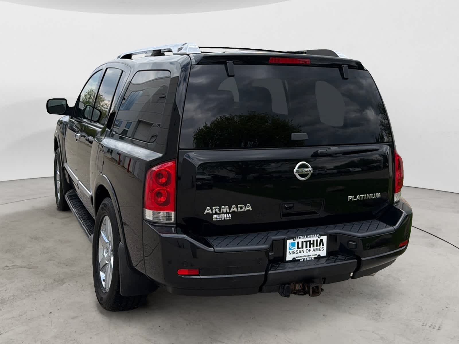 Thumbnail: 2013 Nissan Armada - 3