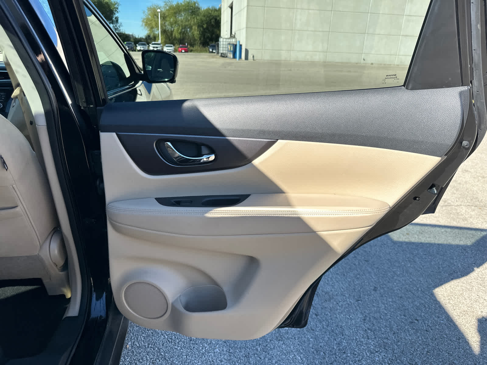 Thumbnail: 2016 Nissan Rogue - 7