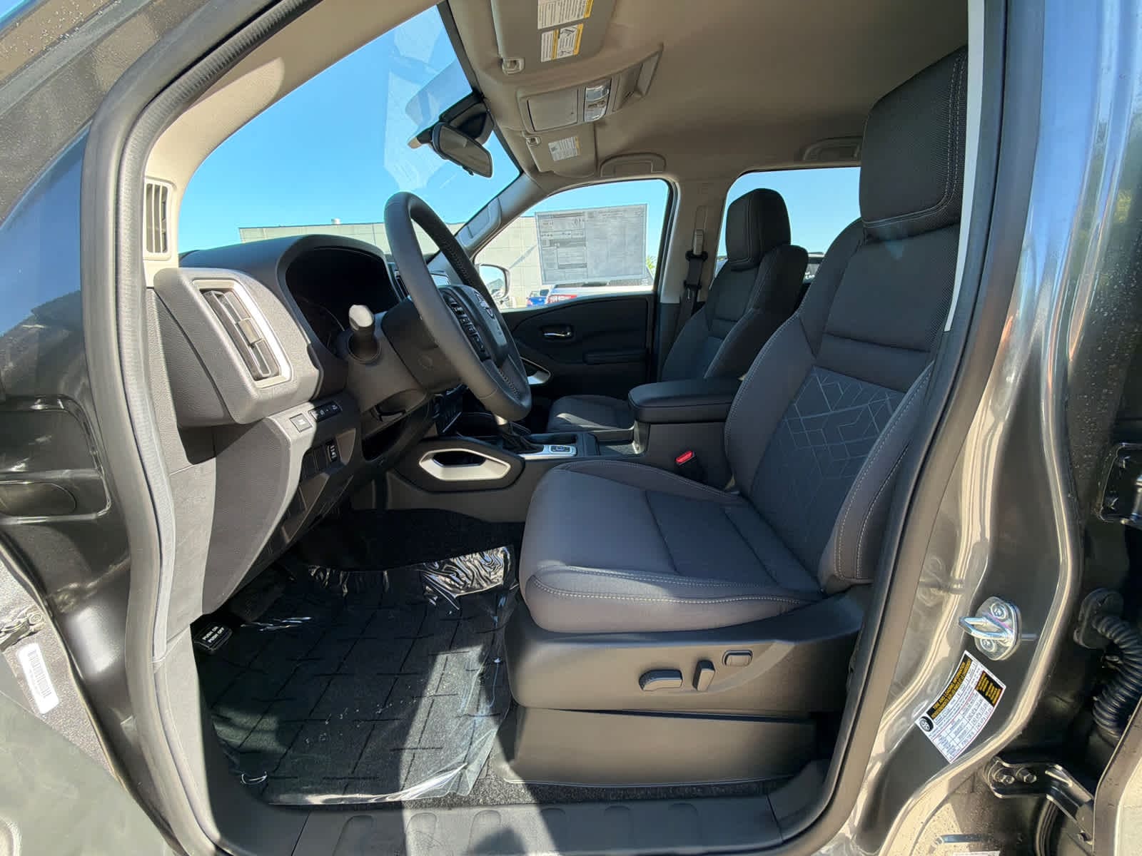 Thumbnail: 2026 Nissan Frontier - 16