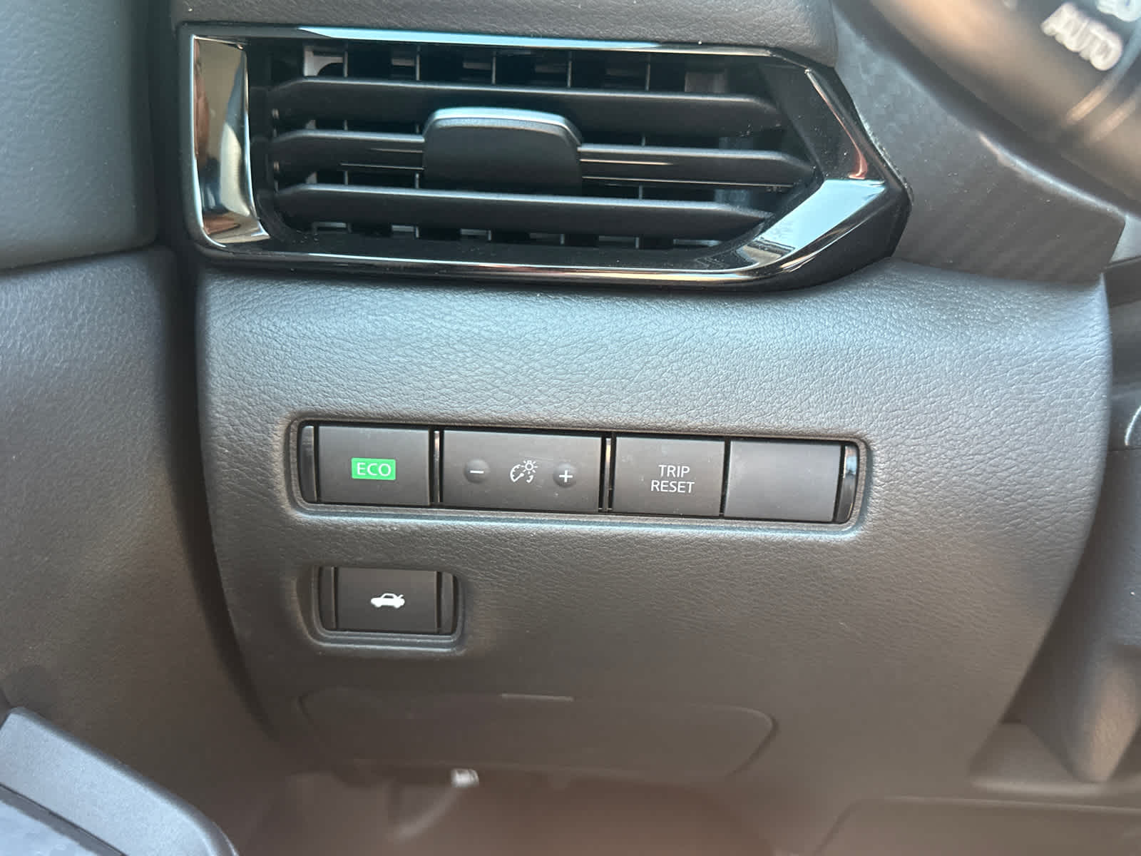 Thumbnail: 2025 Nissan Sentra - 22