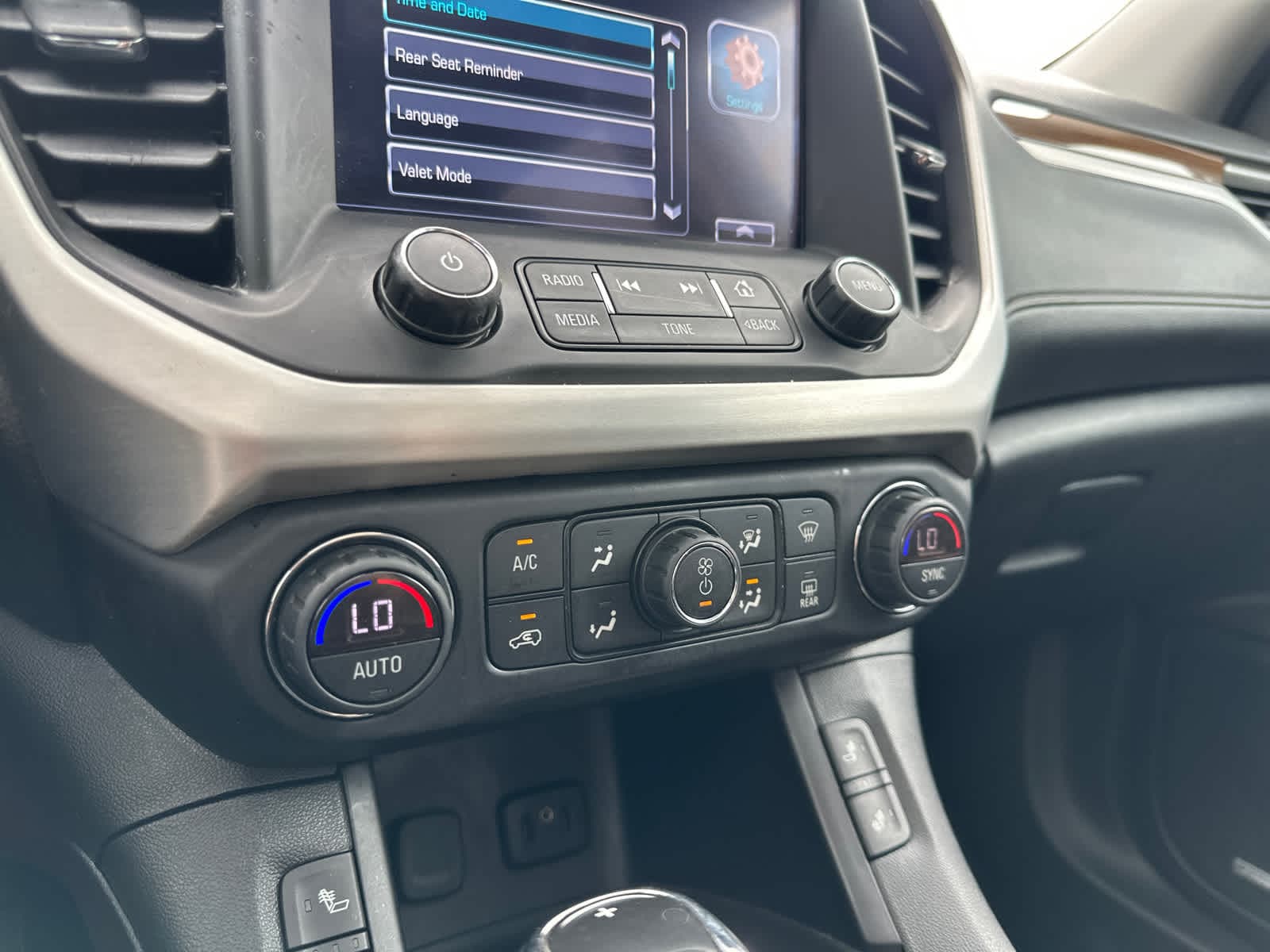 Thumbnail: 2019 GMC Acadia - 33