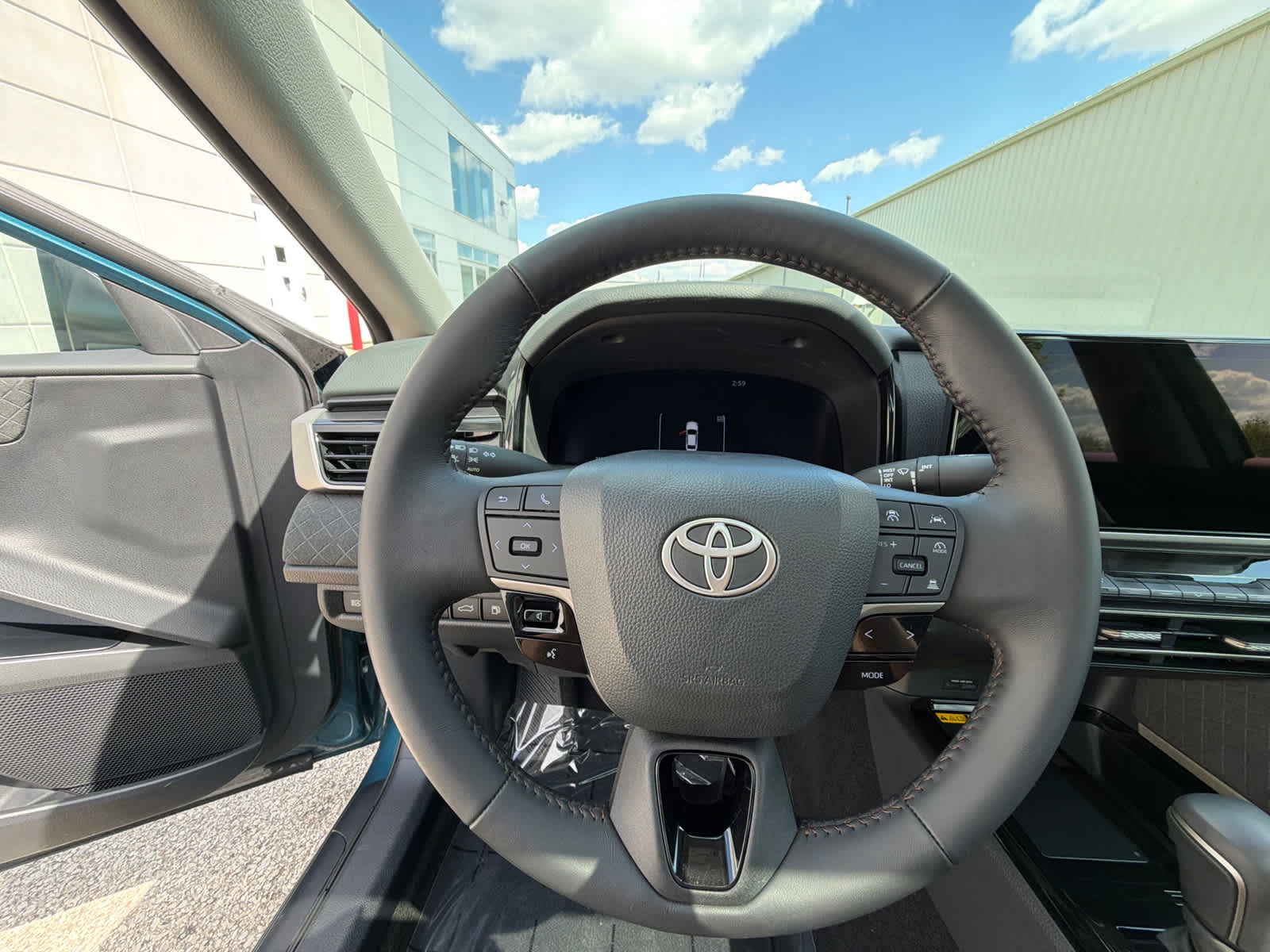 Thumbnail: 2025 Toyota Camry - 20