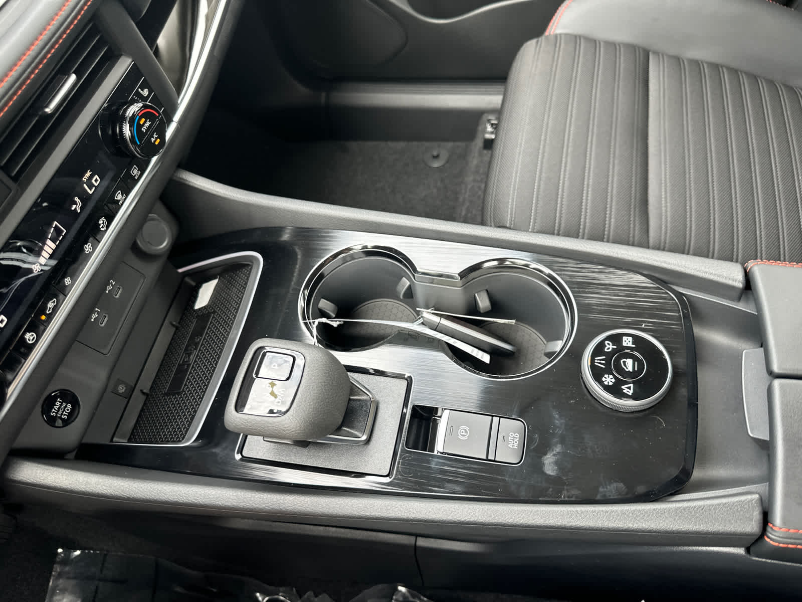 Thumbnail: 2026 Nissan Rogue - 25