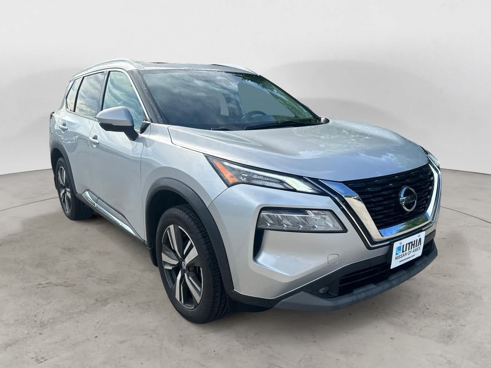 Thumbnail: 2021 Nissan Rogue - 4
