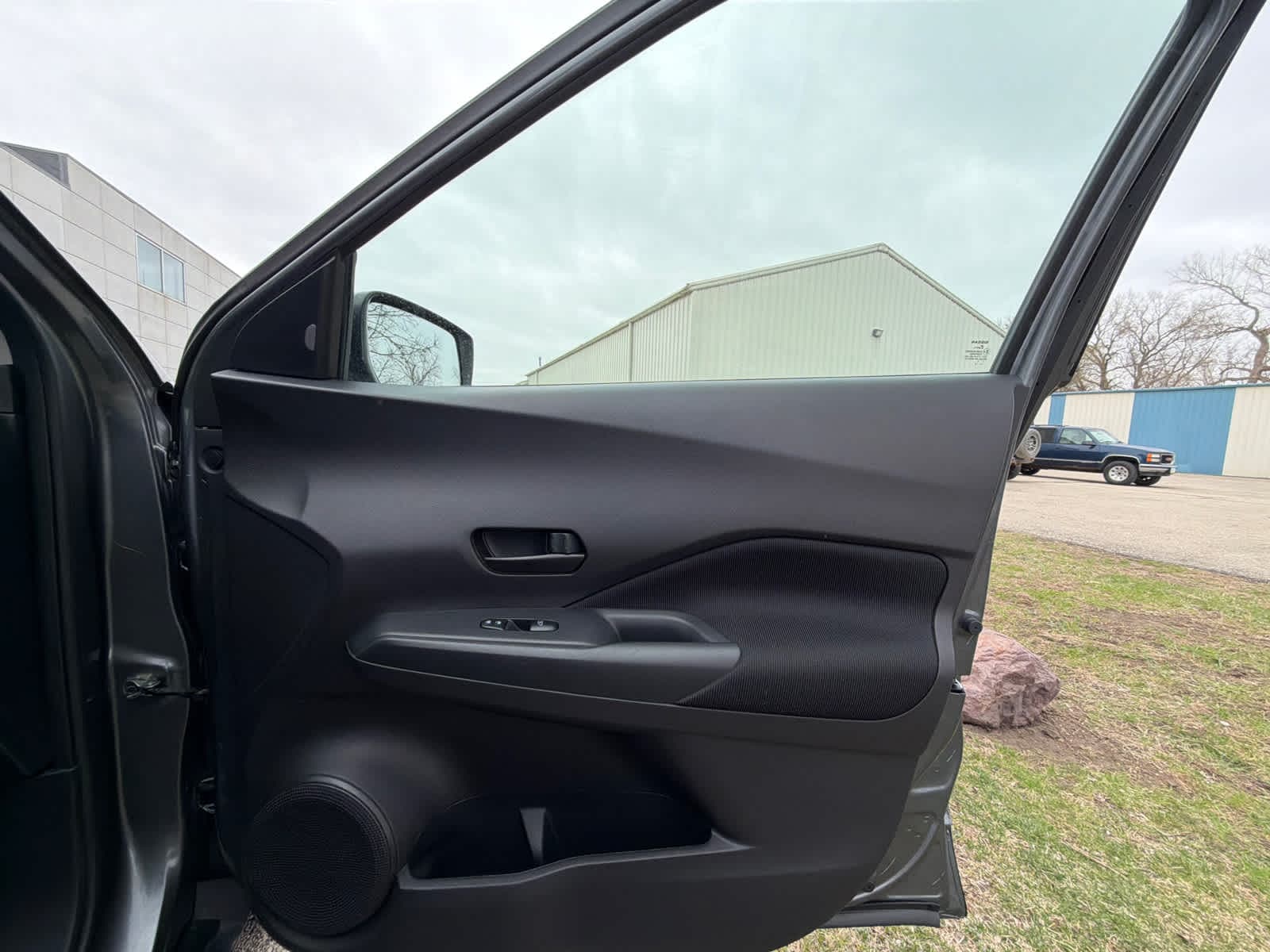 Thumbnail: 2023 Nissan Kicks - 7