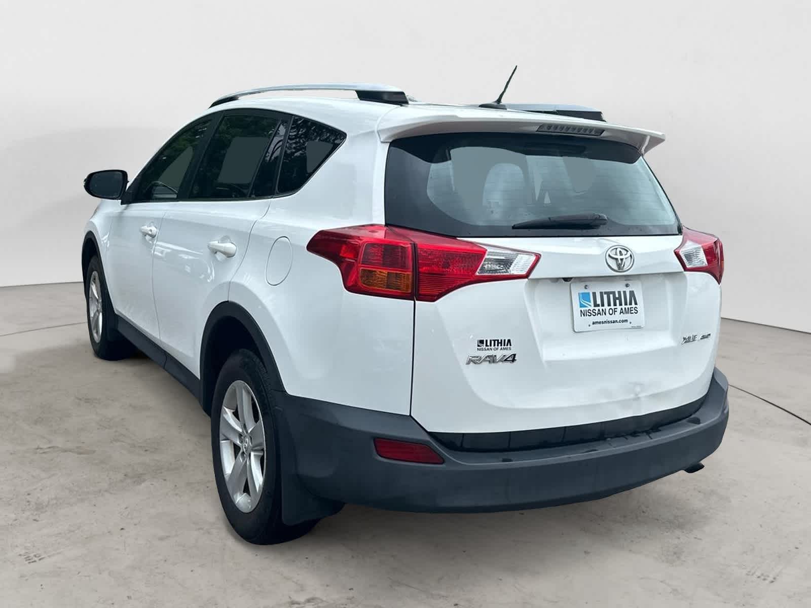 Thumbnail: 2014 Toyota RAV4 - 4