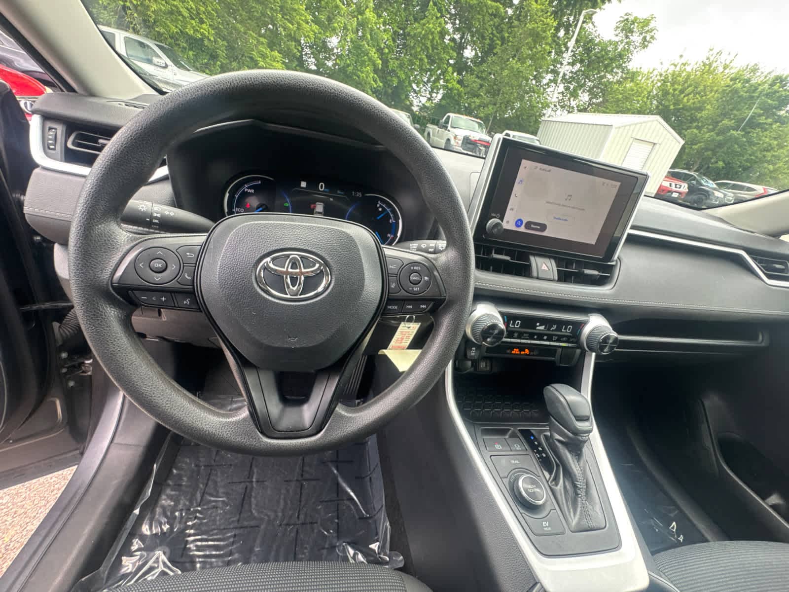 Thumbnail: 2023 Toyota RAV4 - 19