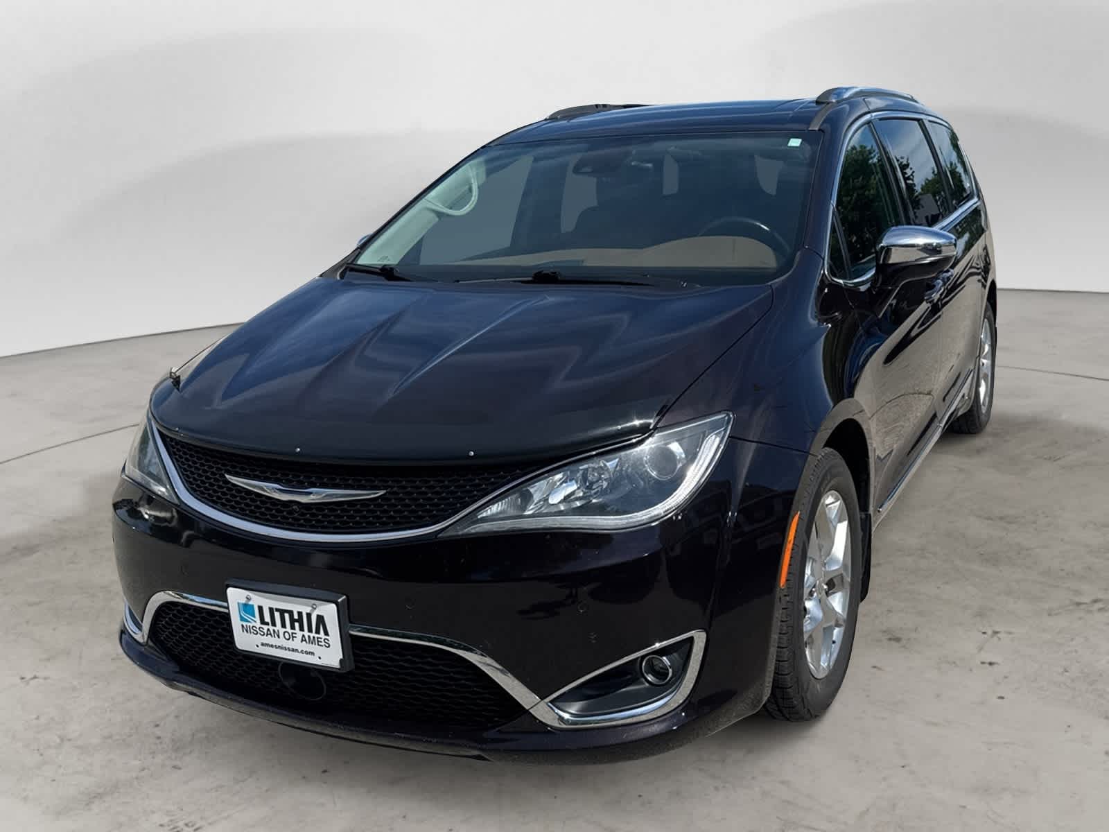 2017 Chrysler Pacifica Limited -
                  Ames, IA