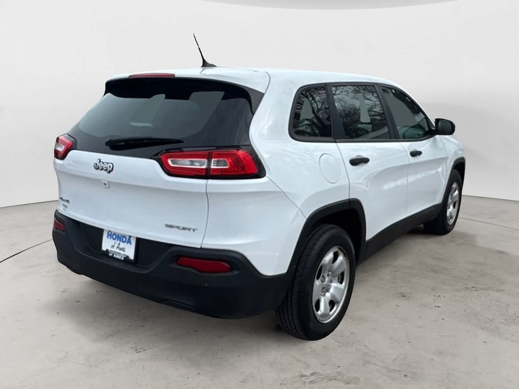 Used 2015 Jeep Cherokee Sport SUV