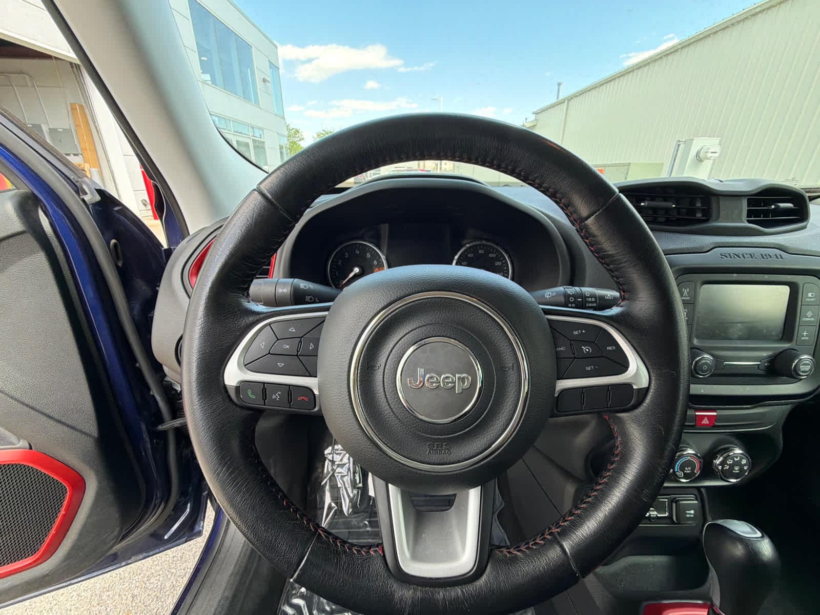 Thumbnail: 2017 Jeep Renegade - 20