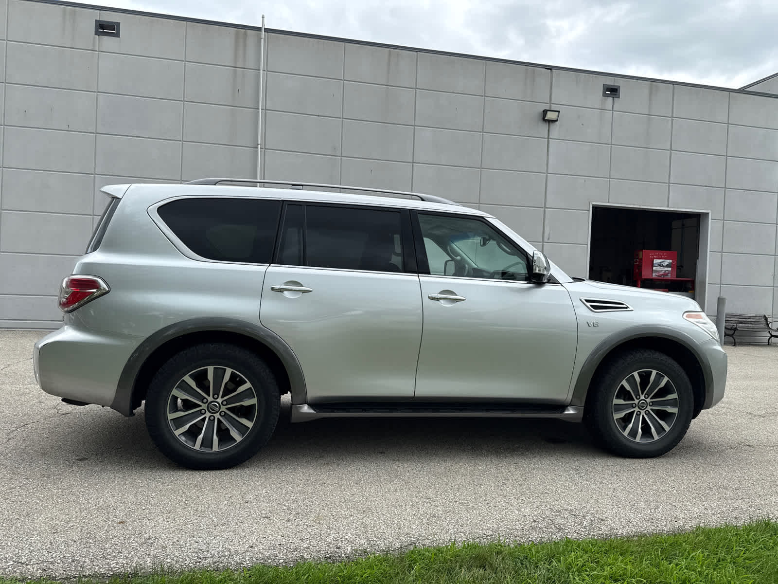 Thumbnail: 2017 Nissan Armada - 7