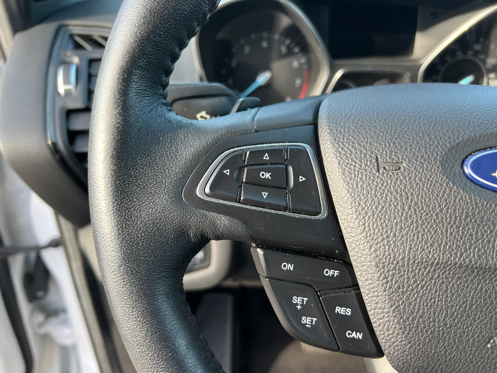 Thumbnail: 2017 Ford Escape - 19