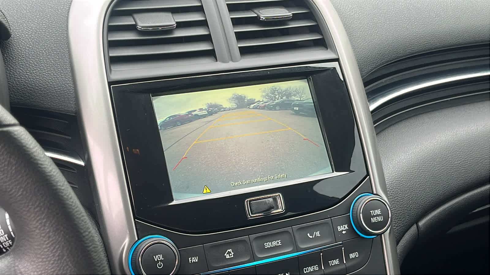 Thumbnail: 2015 Chevrolet Malibu - 18