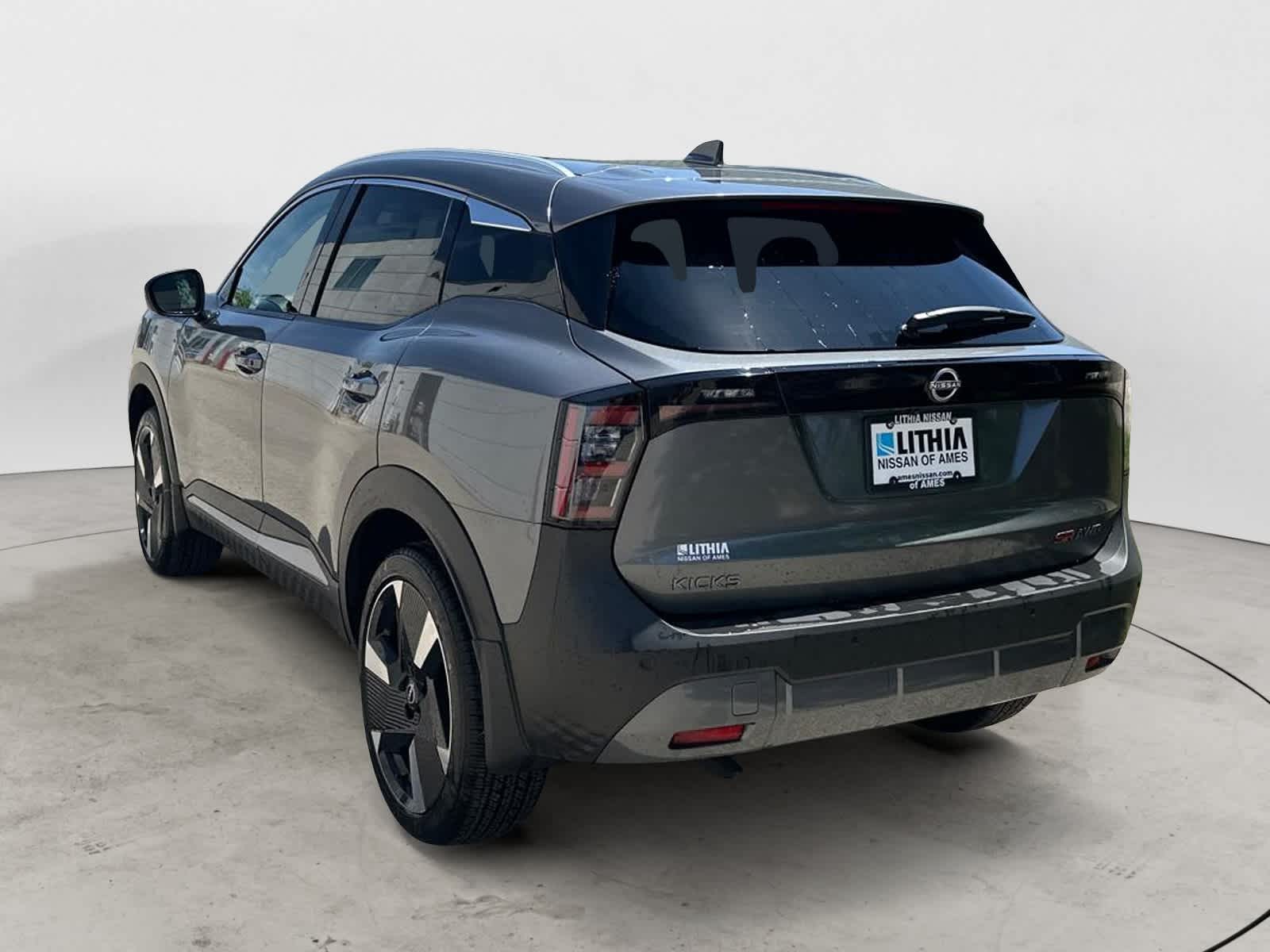 Thumbnail: 2025 Nissan Kicks - 4