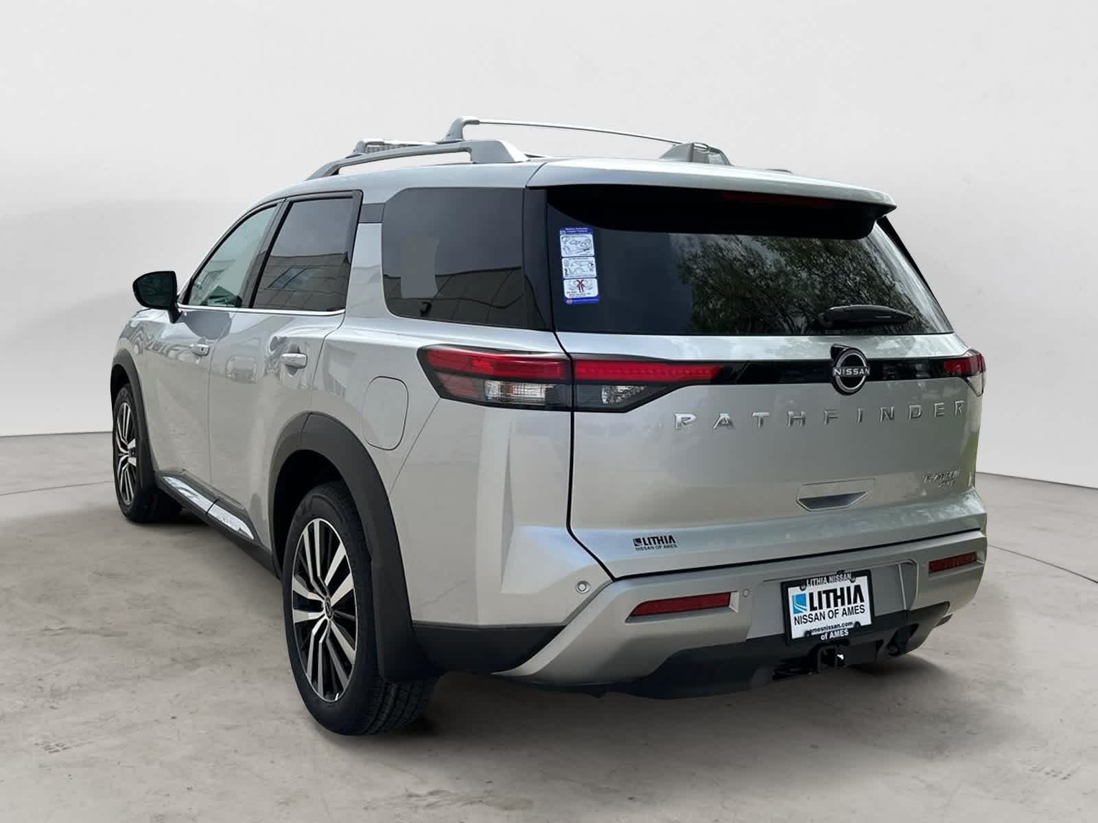 Thumbnail: 2025 Nissan Pathfinder - 4